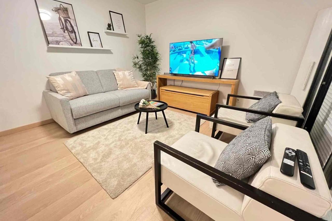 Very Quiet Apartment With Balcony Saint-Denis  Exterior foto