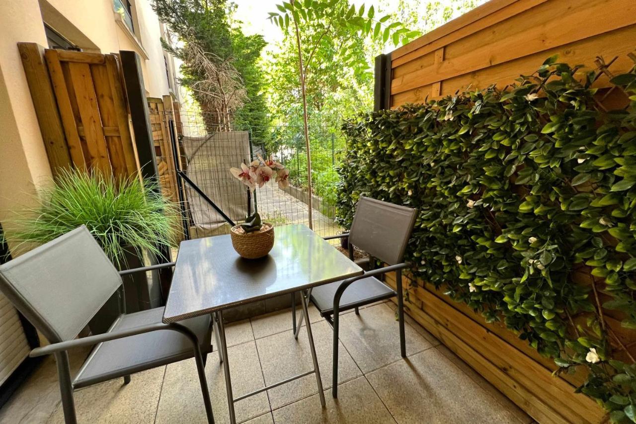Very Quiet Apartment With Balcony Saint-Denis  Exterior foto